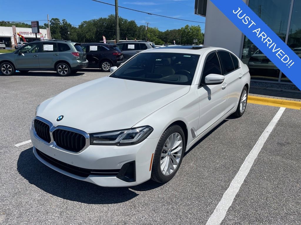 Used 2023 BMW 530i w/ Executive Package RWD image 6