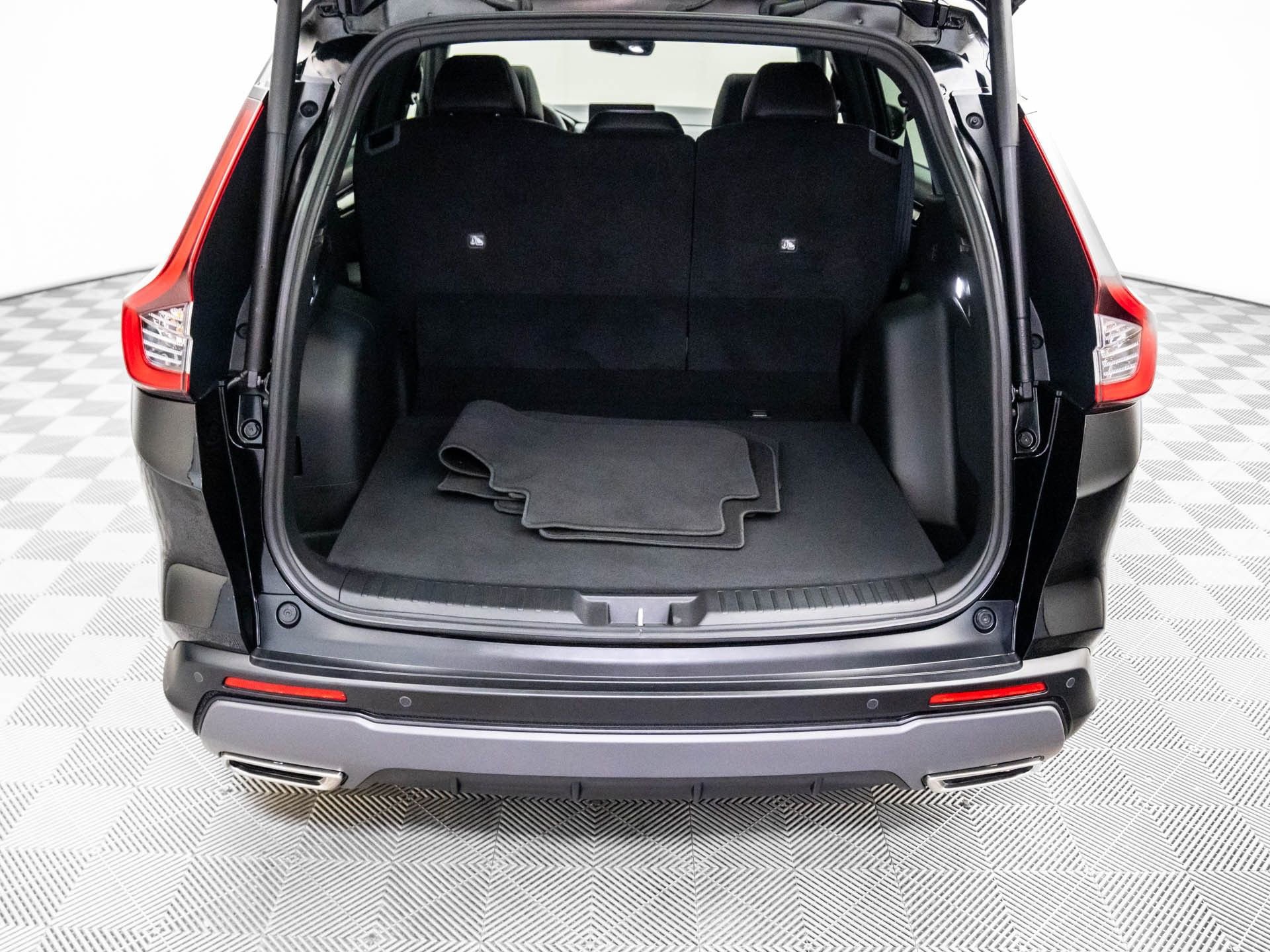 Used 2026 Honda CR-V Sport Touring image 32