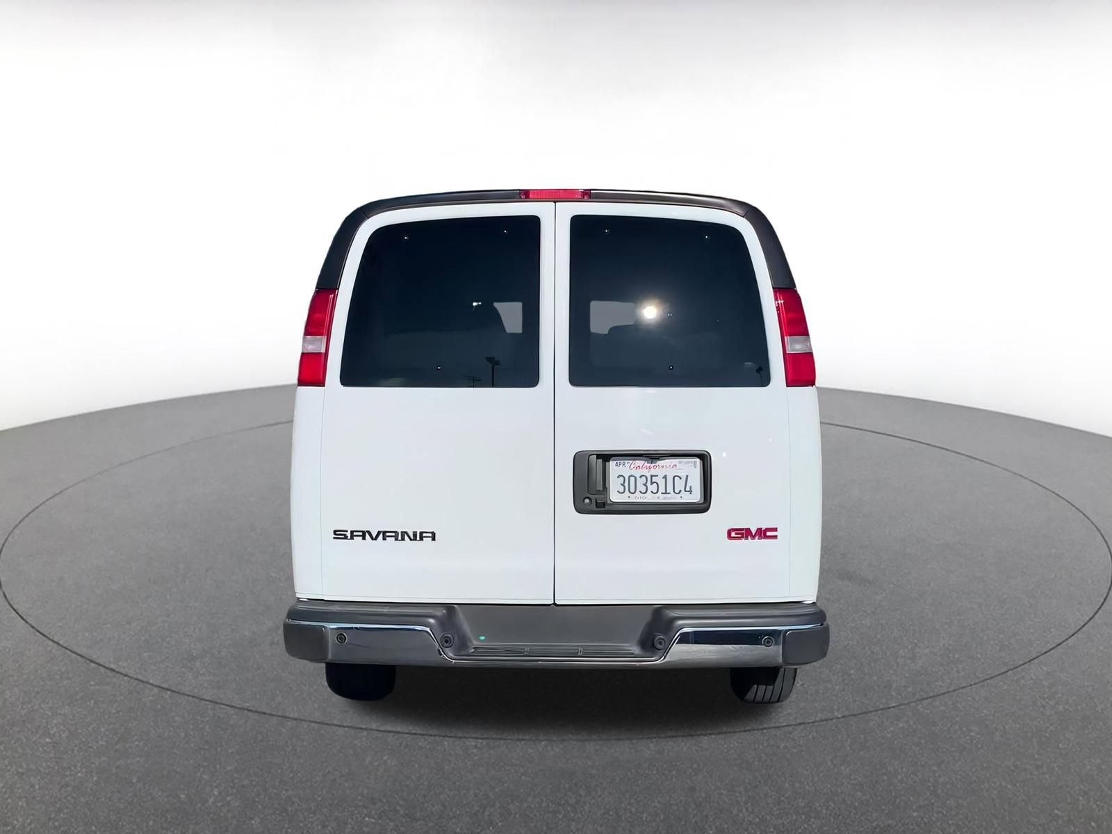 Used 2025 GMC Savana 3500 LT w/ LT Preferred Equipment Group image 12