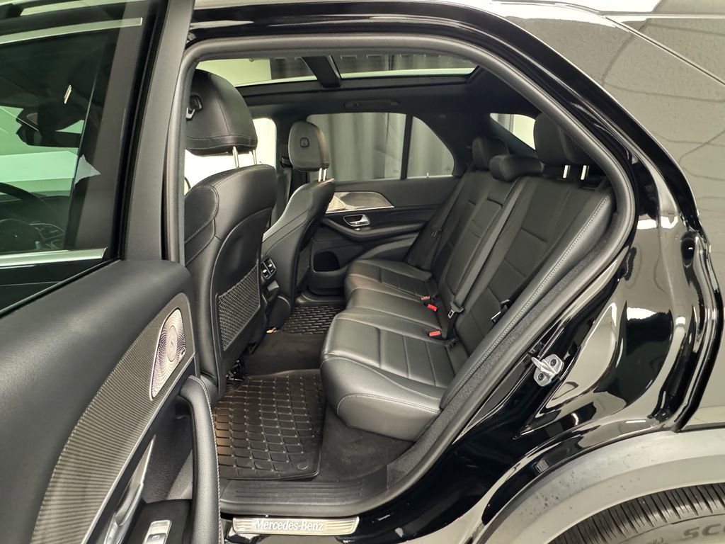 Used 2022 Mercedes-Benz GLE 350 4MATIC image 11