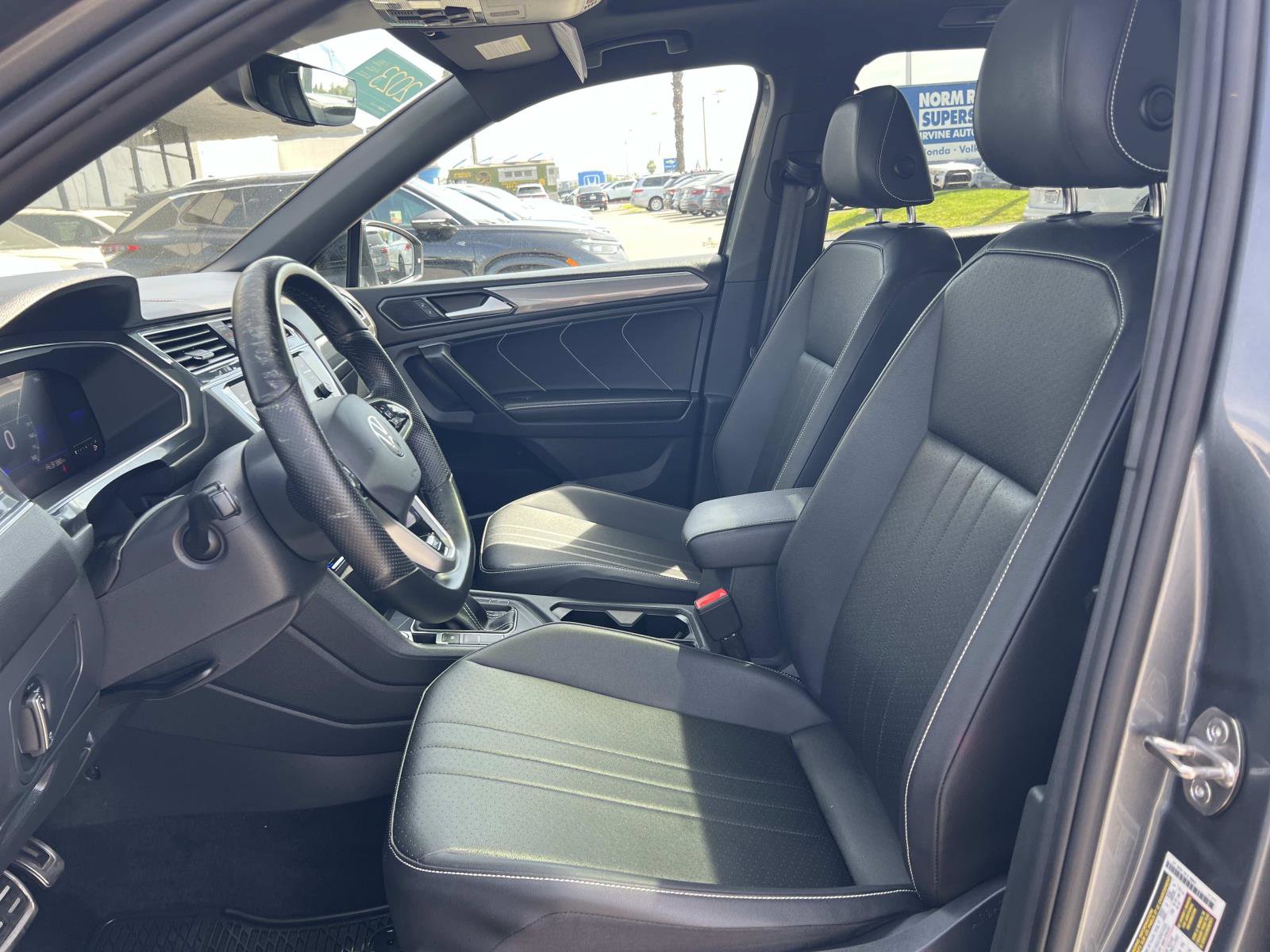 Certified 2023 Volkswagen Tiguan SE R-Line image 18