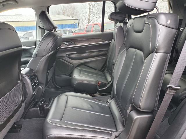 Used 2023 Jeep Grand Cherokee L Limited AWD/4WD image 22