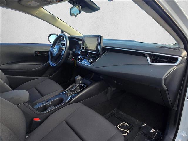 Used 2025 Toyota Corolla LE image 20