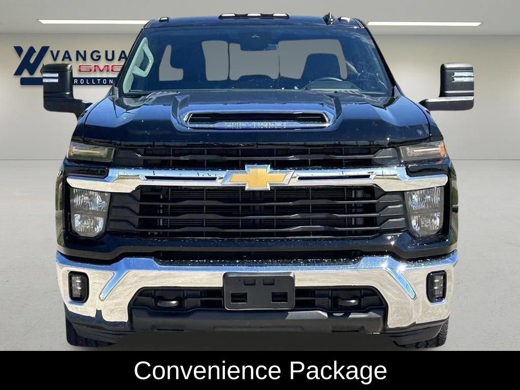 Used 2025 Chevrolet Silverado 2500 LT w/ Convenience Package AWD/4WD image 3