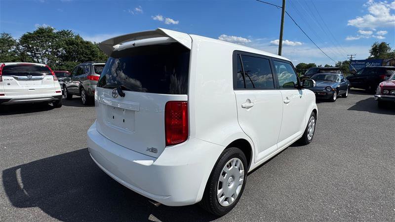 Used 2008 Scion xB FWD image 21