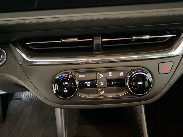 Used 2025 Buick Envista Preferred FWD image 42