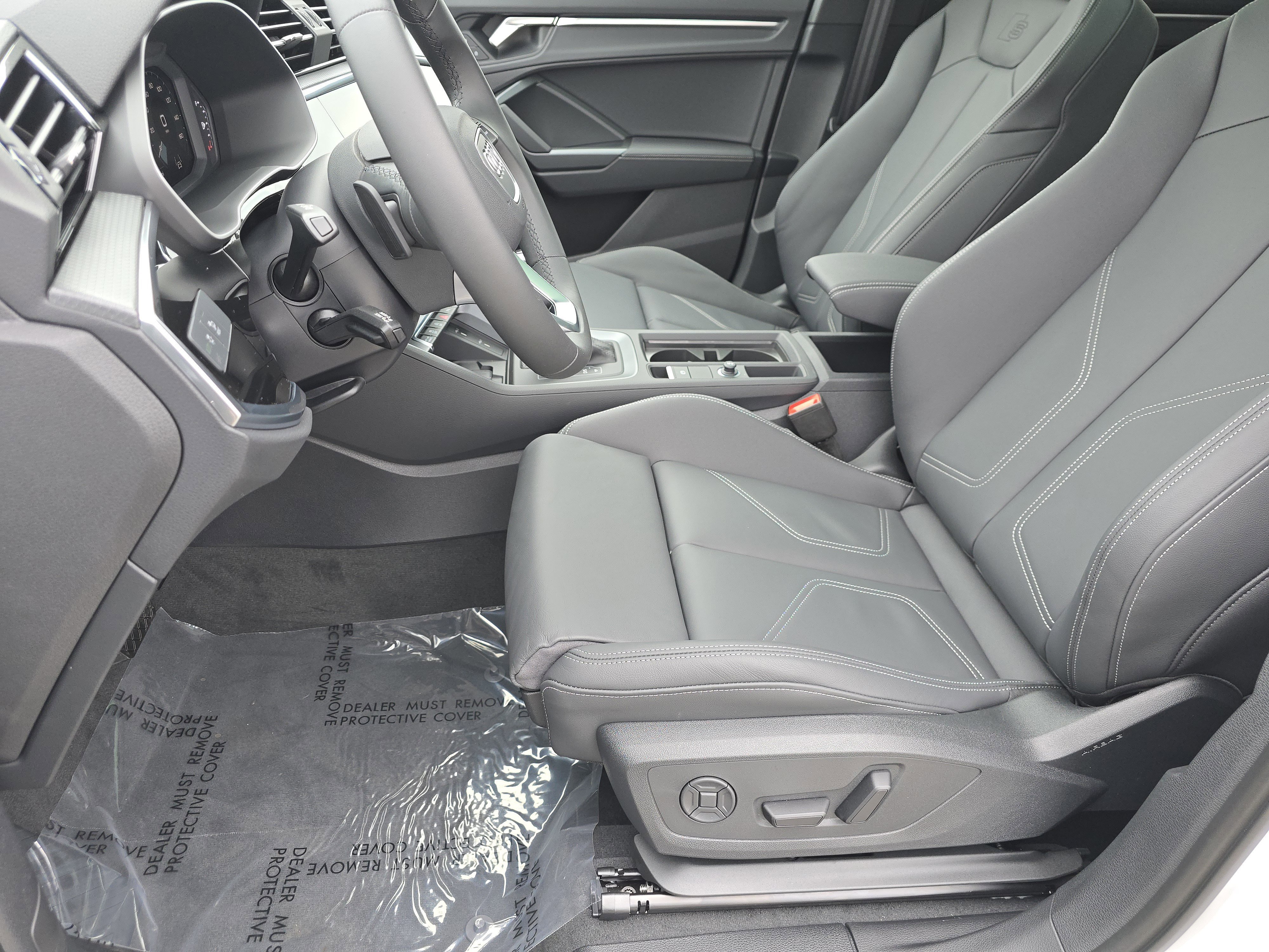 New 2025 Audi Q3 2.0T Premium image 22