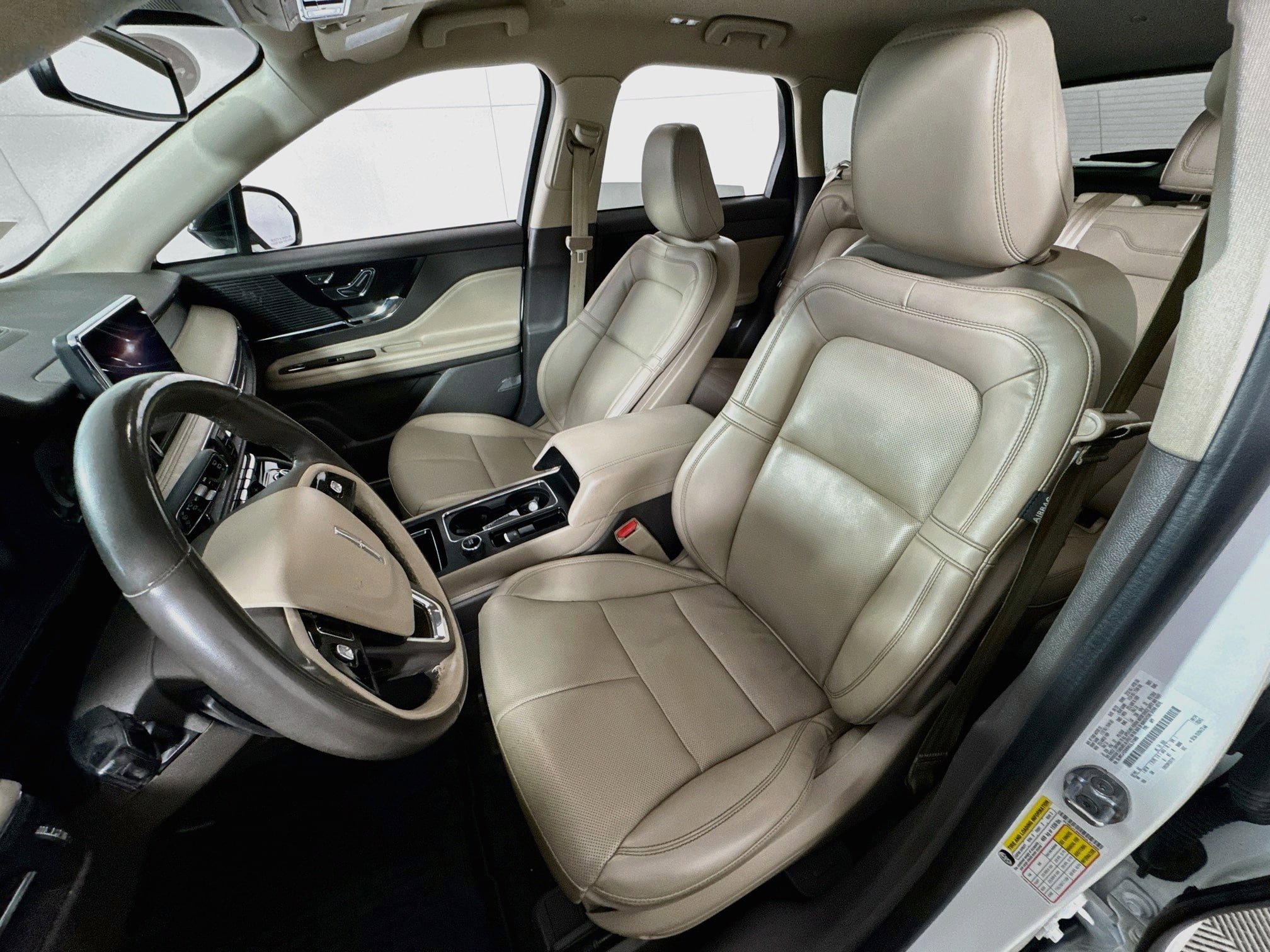 Used 2022 Lincoln Corsair AWD w/ Equipment Group 101A image 14