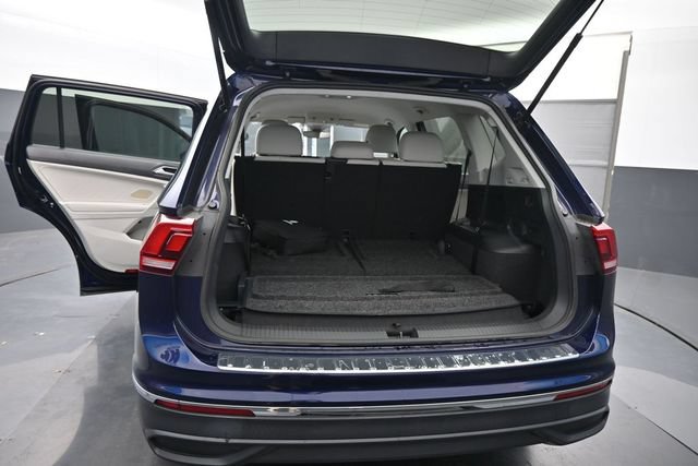 Used 2023 Volkswagen Tiguan SE FWD image 8
