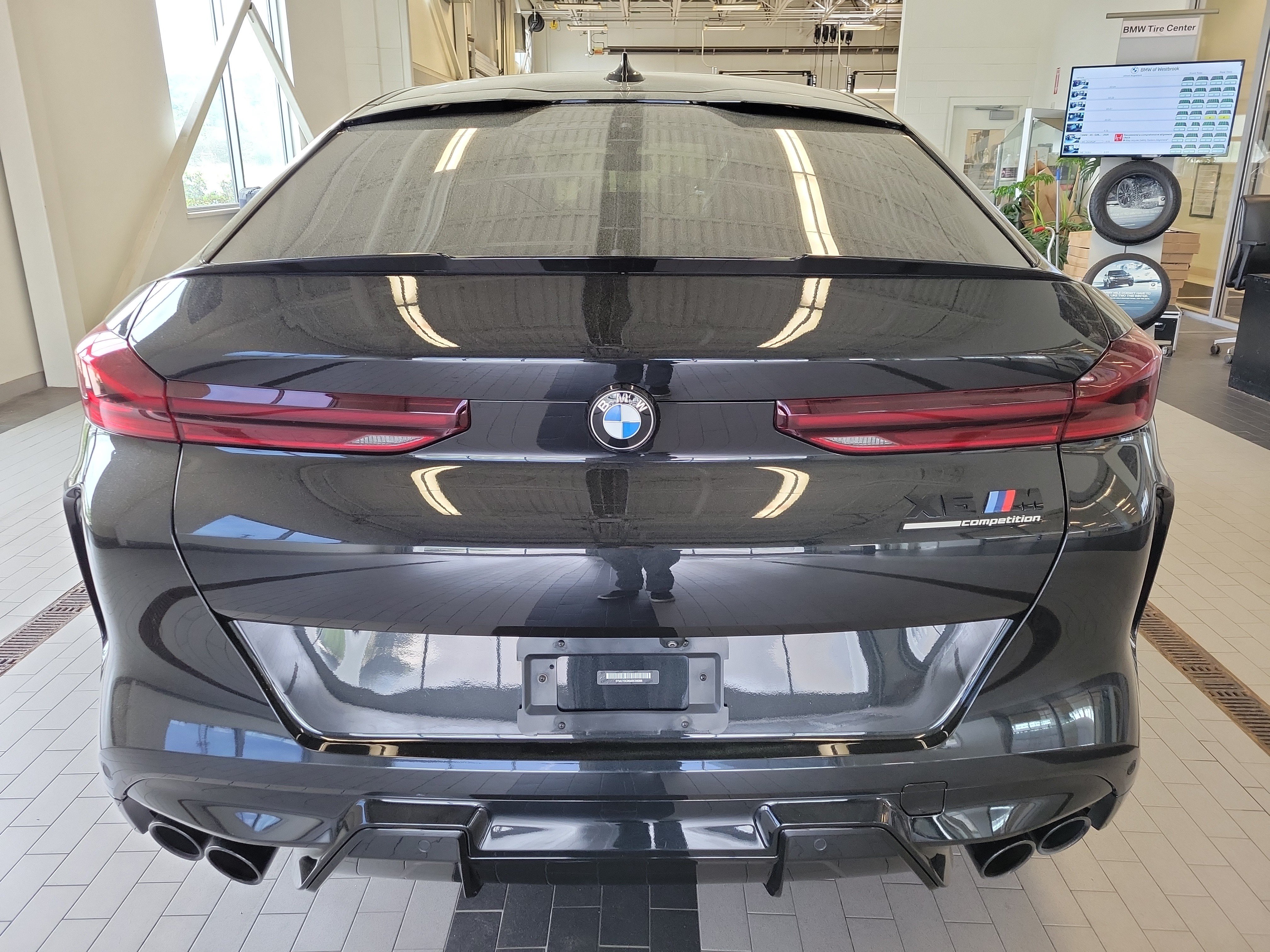 Used 2021 BMW X6 M w/ Competition Package AWD/4WD image 6