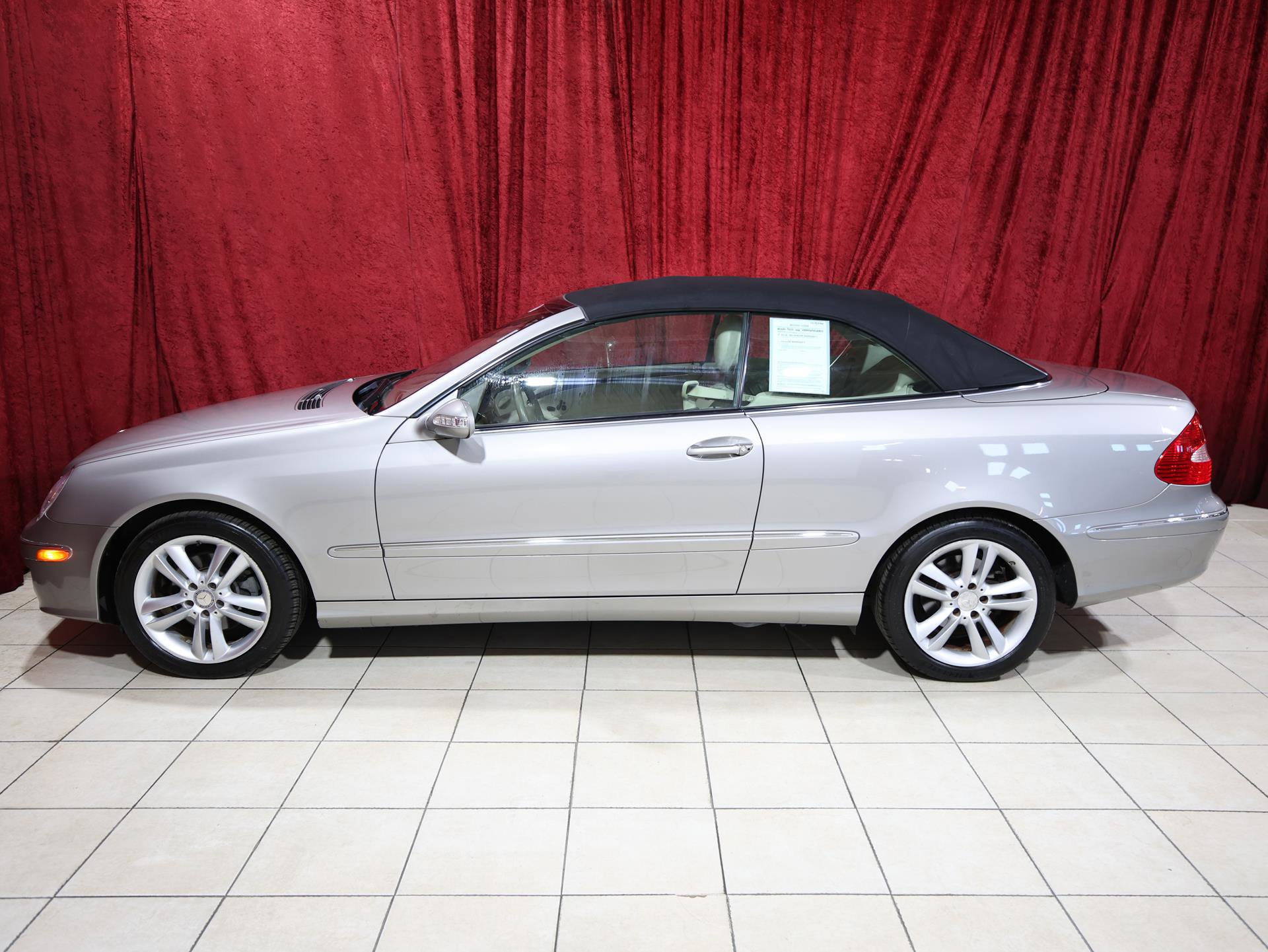 Used 2008 Mercedes-Benz CLK 350 Cabriolet image 4