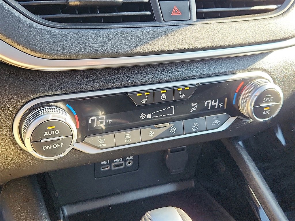 Used 2020 Nissan Altima 2.5 SV image 16