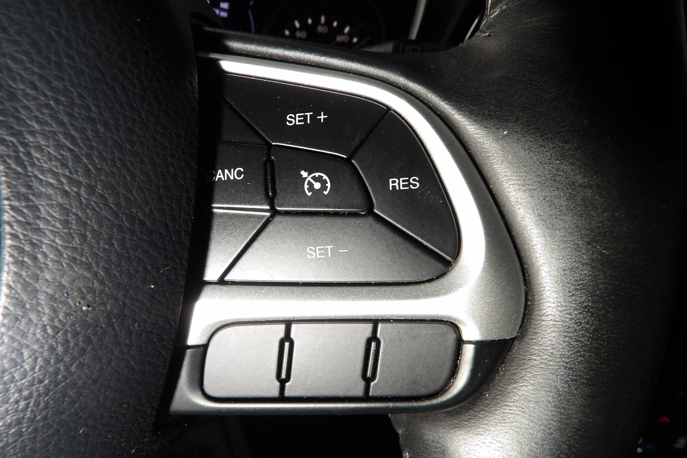 Used 2019 Jeep Compass Latitude AWD/4WD image 17