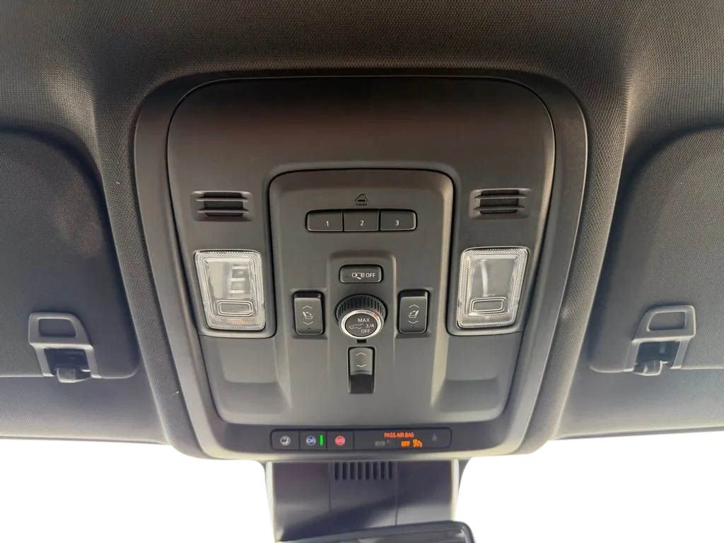 Used 2024 Chevrolet Tahoe RST w/ Luxury Package AWD/4WD image 20