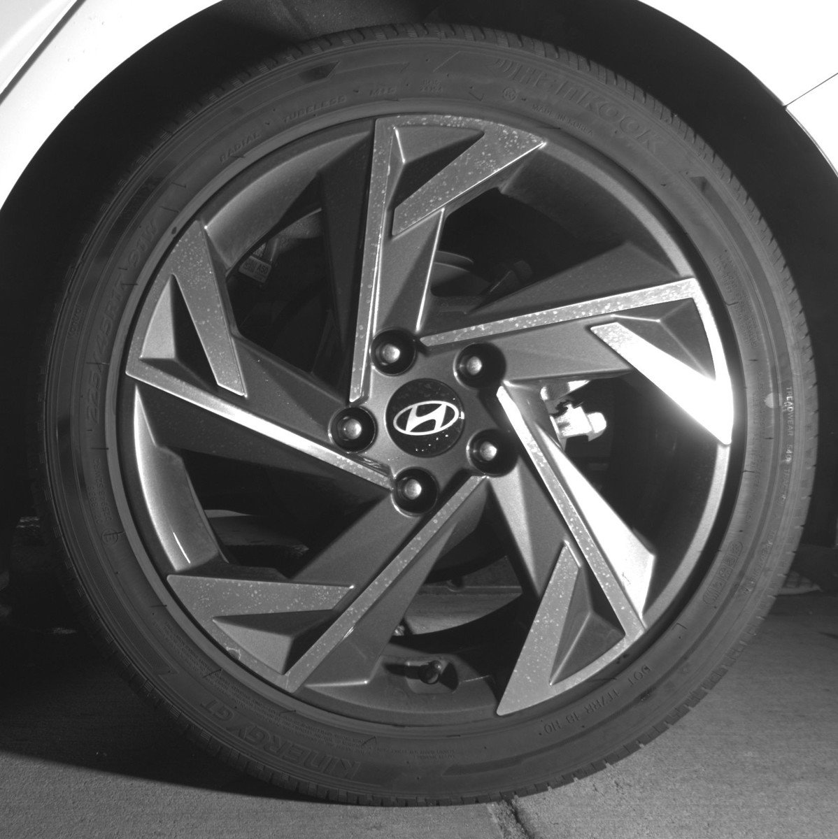 Used 2025 Hyundai Elantra SEL FWD image 14