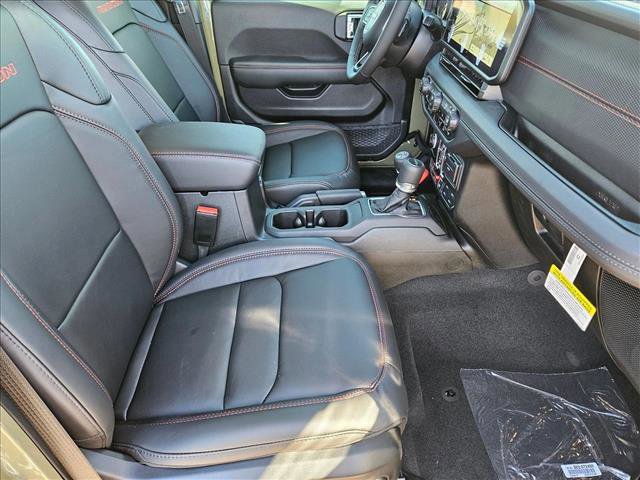 New 2025 Jeep Gladiator Rubicon AWD/4WD image 15