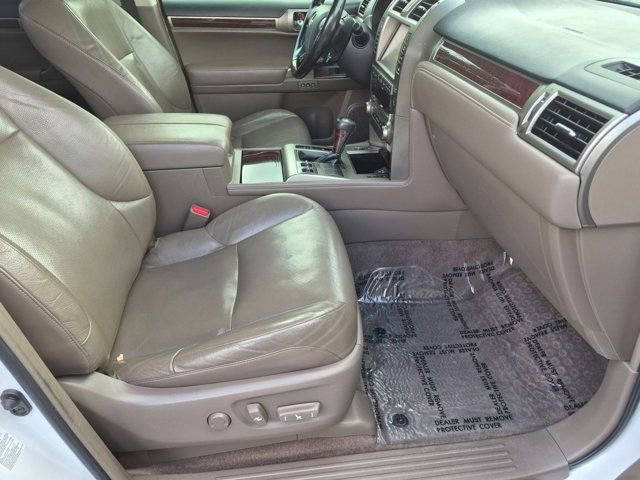 Used 2018 Lexus GX 460 Premium w/ Premium Package AWD/4WD image 21