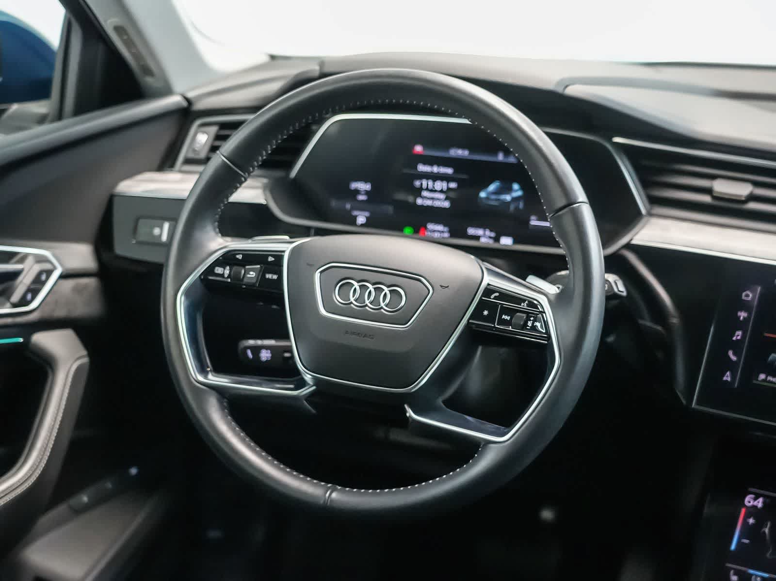 Used 2021 Audi e-tron Prestige w/ Prestige Package AWD/4WD image 18