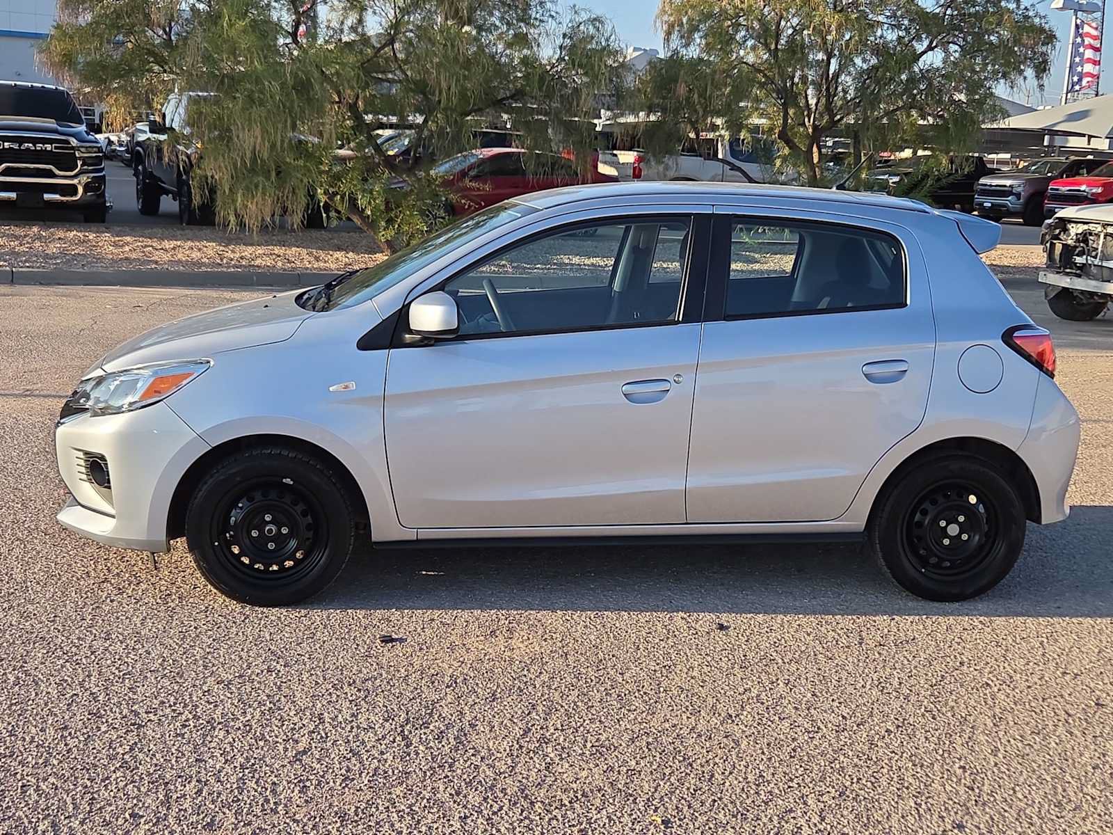 Used 2024 Mitsubishi Mirage ES FWD image 5