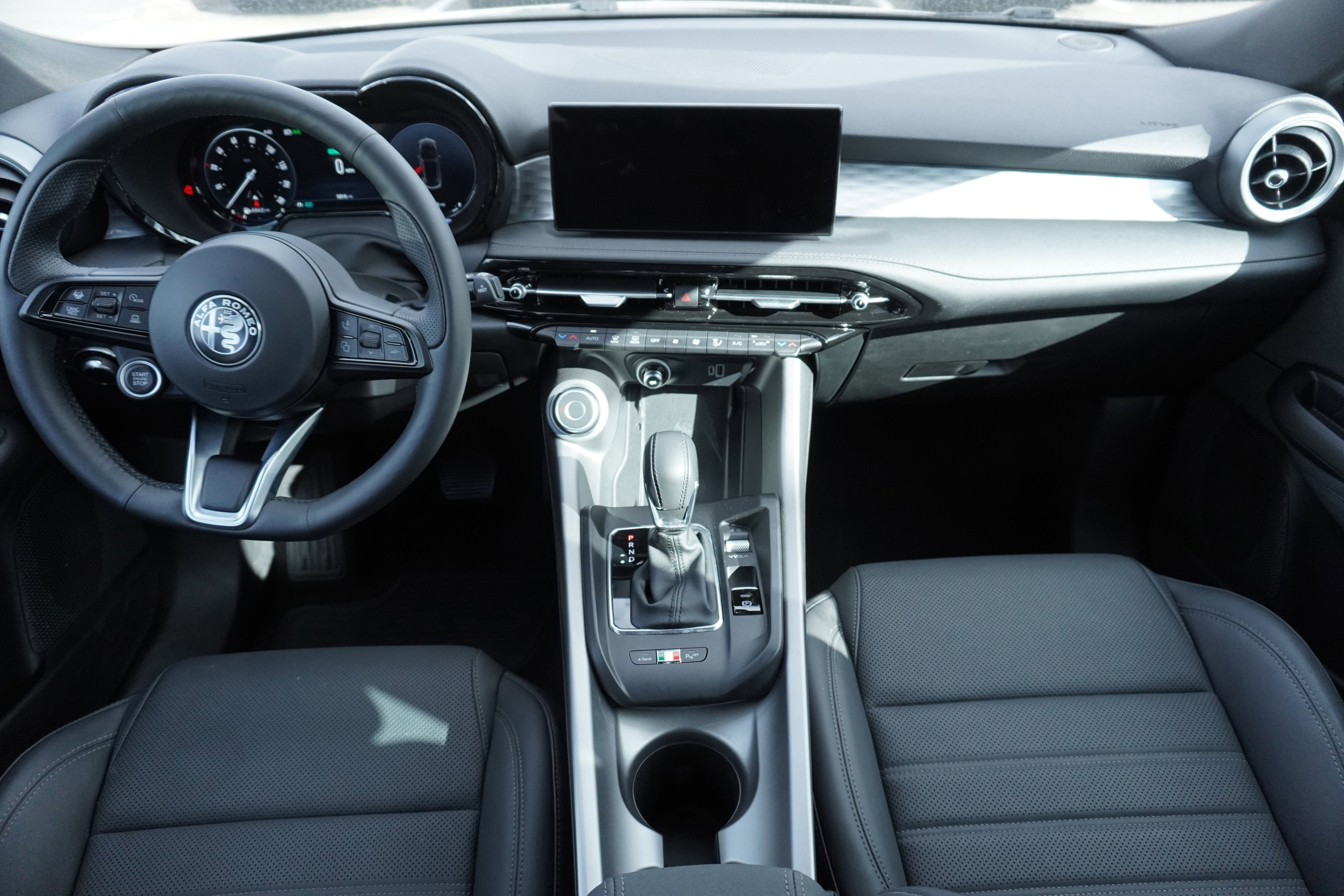 Used 2024 Alfa Romeo Tonale Ti w/ Active Assist Package image 2