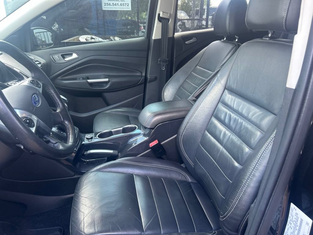 Used 2016 Ford Escape Titanium w/ Equipment Group 301A FWD image 2