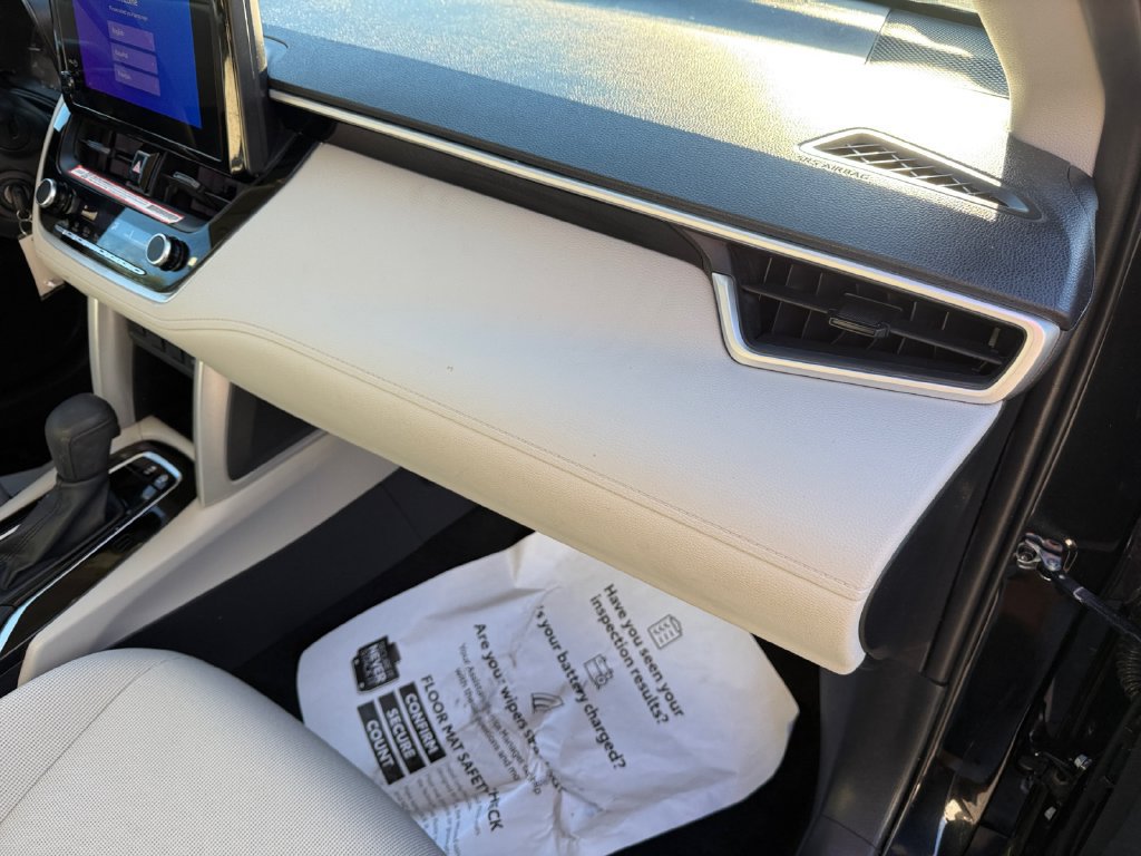 Certified 2025 Toyota Corolla Cross L AWD/4WD image 16