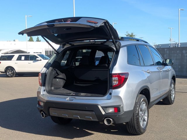 Used 2023 Honda Passport TrailSport image 5