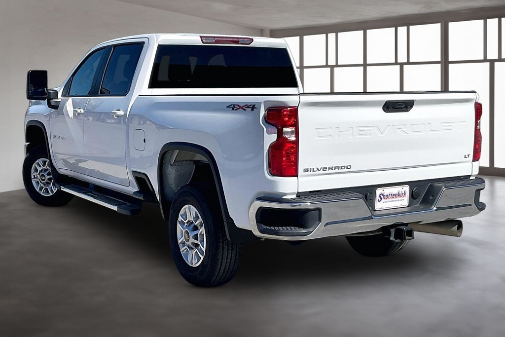 Used 2025 Chevrolet Silverado 2500 LT w/ Convenience Package AWD/4WD image 4