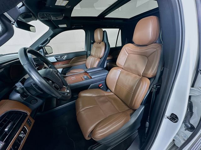 Used 2023 Lincoln Navigator L Reserve image 22