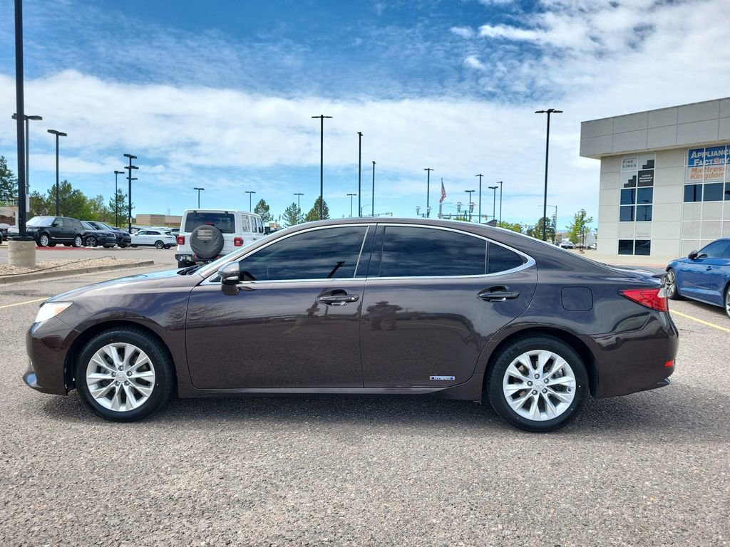 Used 2013 Lexus ES 300h w/ Premium Pkg FWD image 6