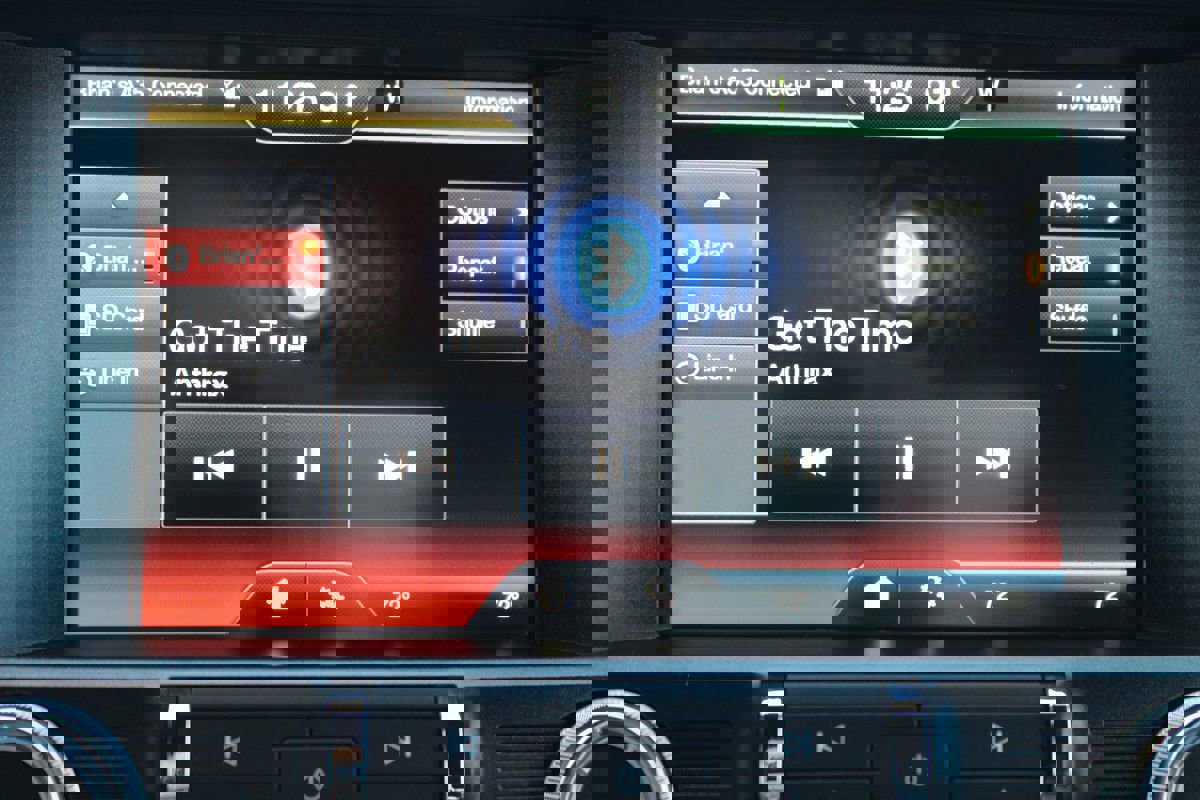 Used 2015 Ford Mustang GT Premium w/ 50 Years Appearance Package image 33