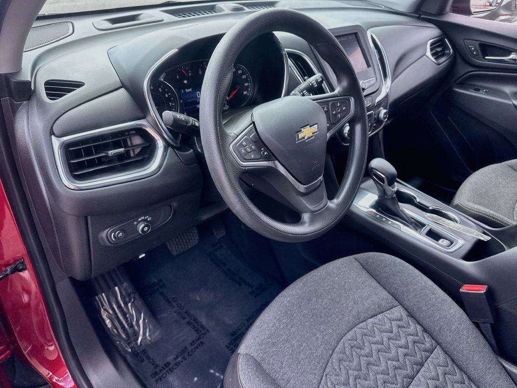 Used 2023 Chevrolet Equinox LT FWD image 9