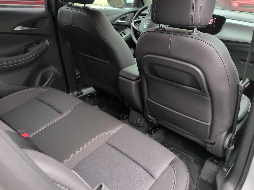 Used 2026 Buick Encore GX Preferred w/ Comfort Package image 19