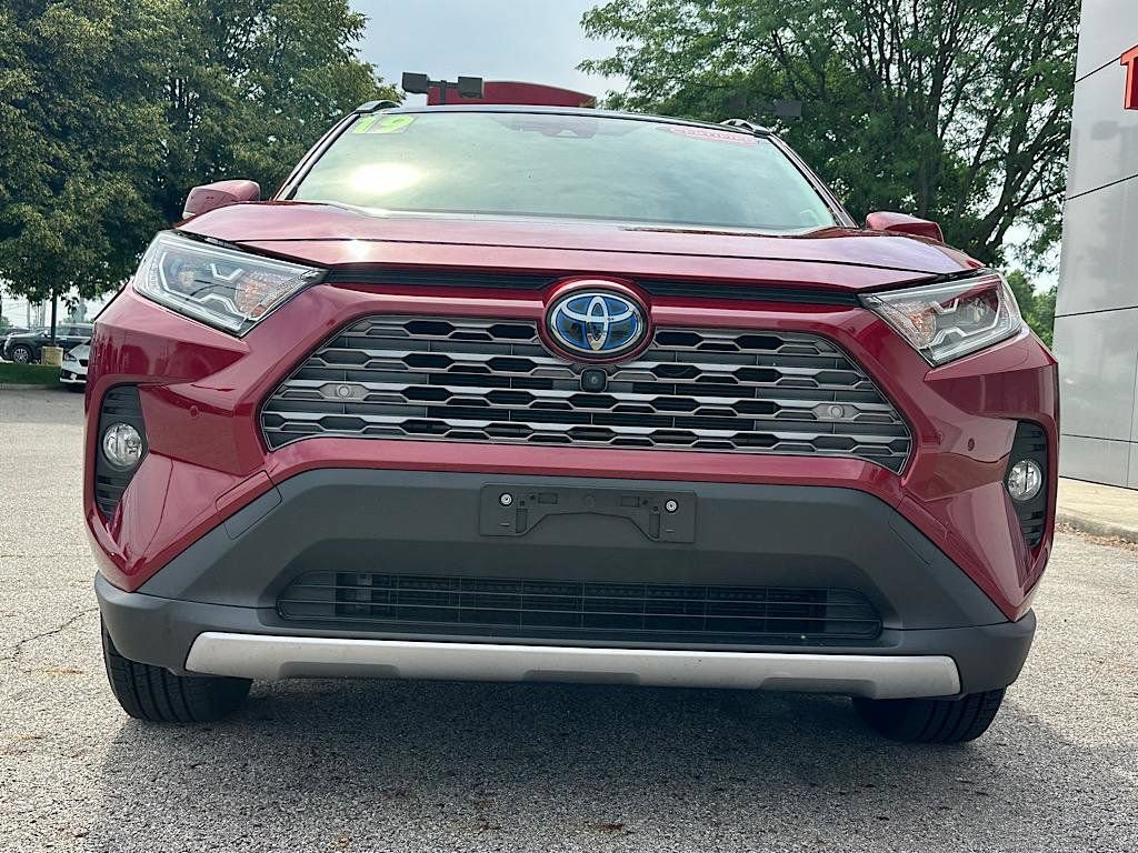 Certified 2019 Toyota RAV4 Limited AWD/4WD image 9