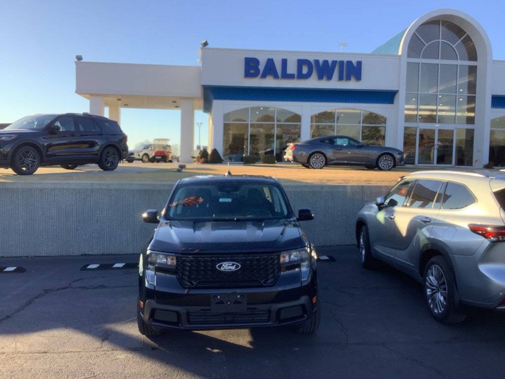 New 2025 Ford Maverick XLT w/ Black Appearance Package image 2