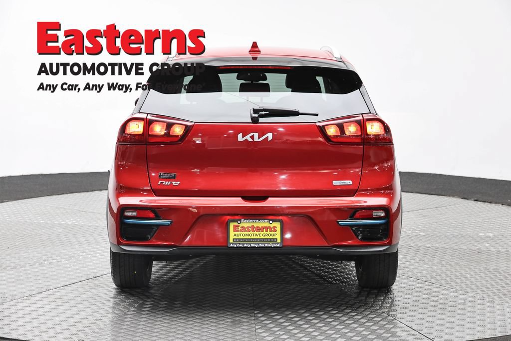 Used 2022 Kia Niro EX w/ Cold Weather Package FWD image 6