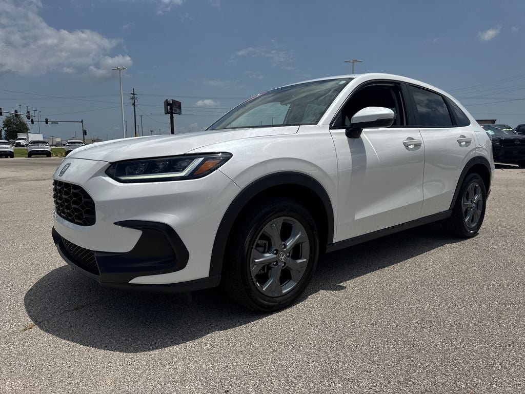 Used 2026 Honda HR-V LX image 2