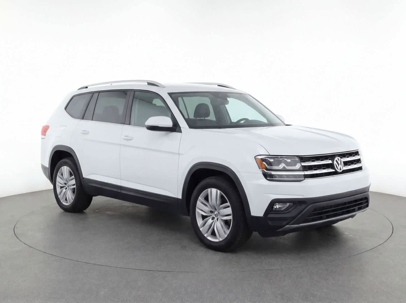 Used 2019 Volkswagen Atlas SE w/ Panoramic Sunroof Package AWD/4WD image 2