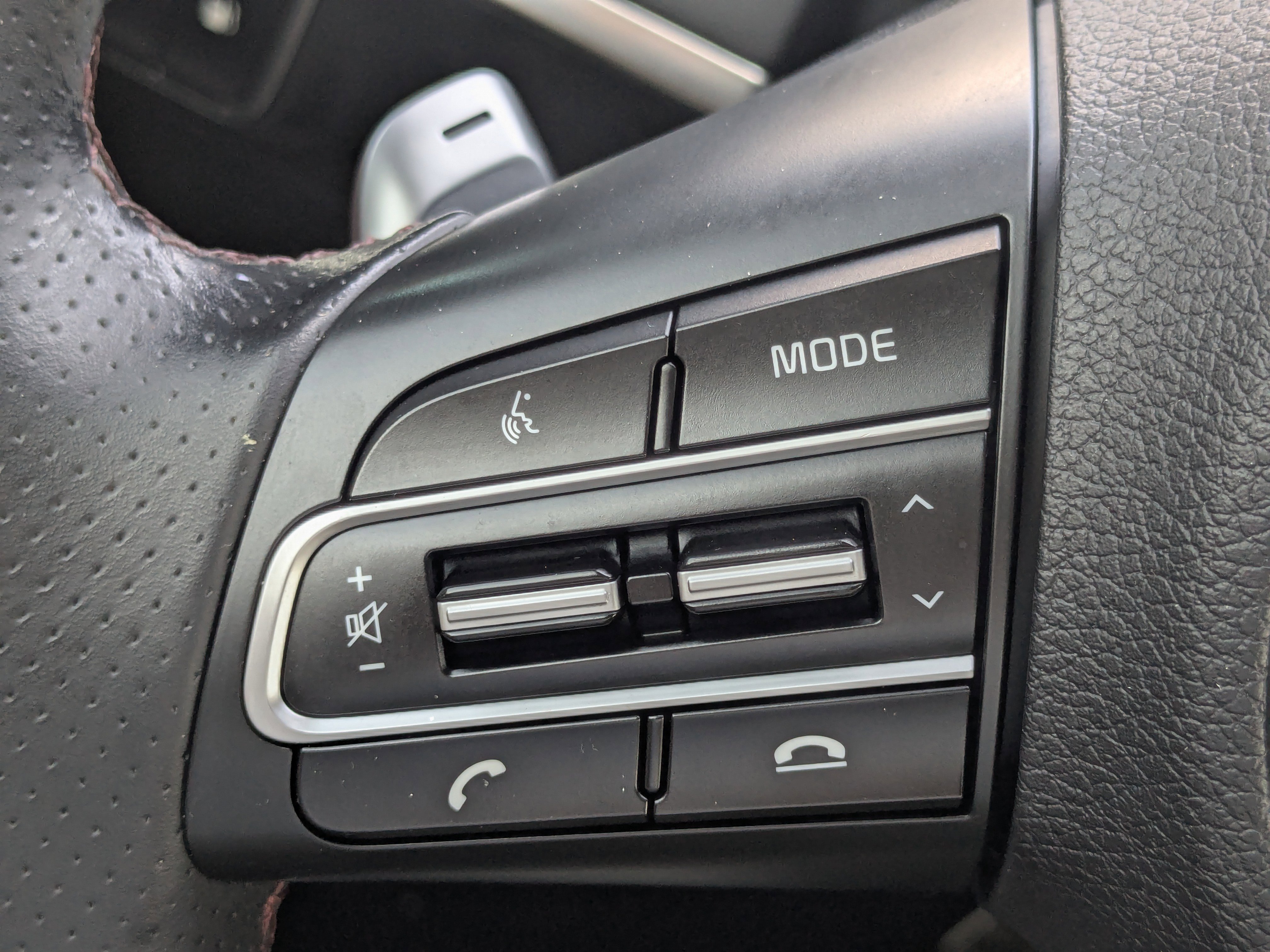 Certified 2020 Kia Stinger GT1 image 30