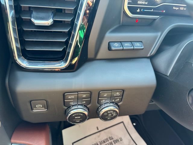 Used 2023 GMC Sierra 1500 Denali Ultimate AWD/4WD image 35