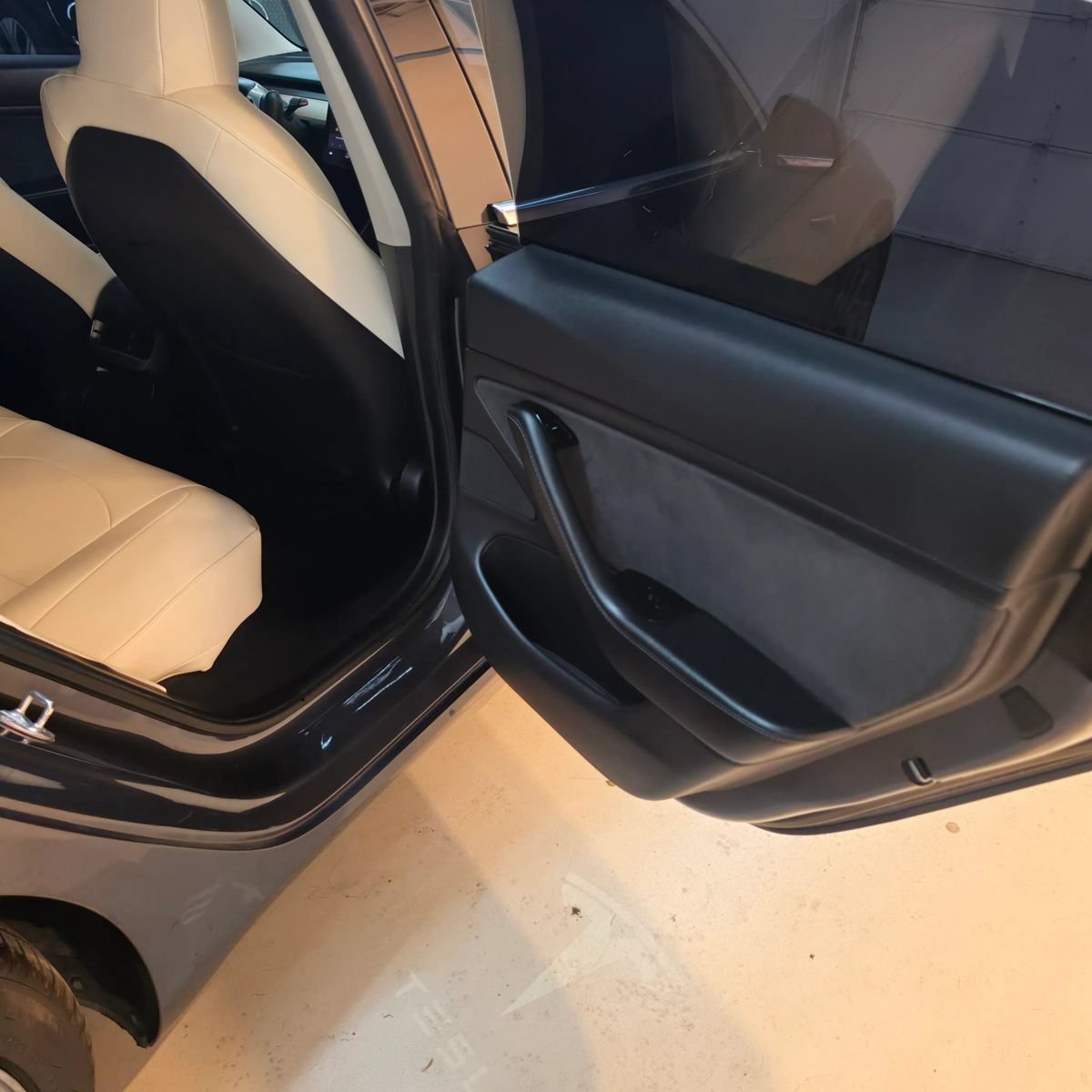 Used 2020 Tesla Model 3 Long Range AWD/4WD image 26