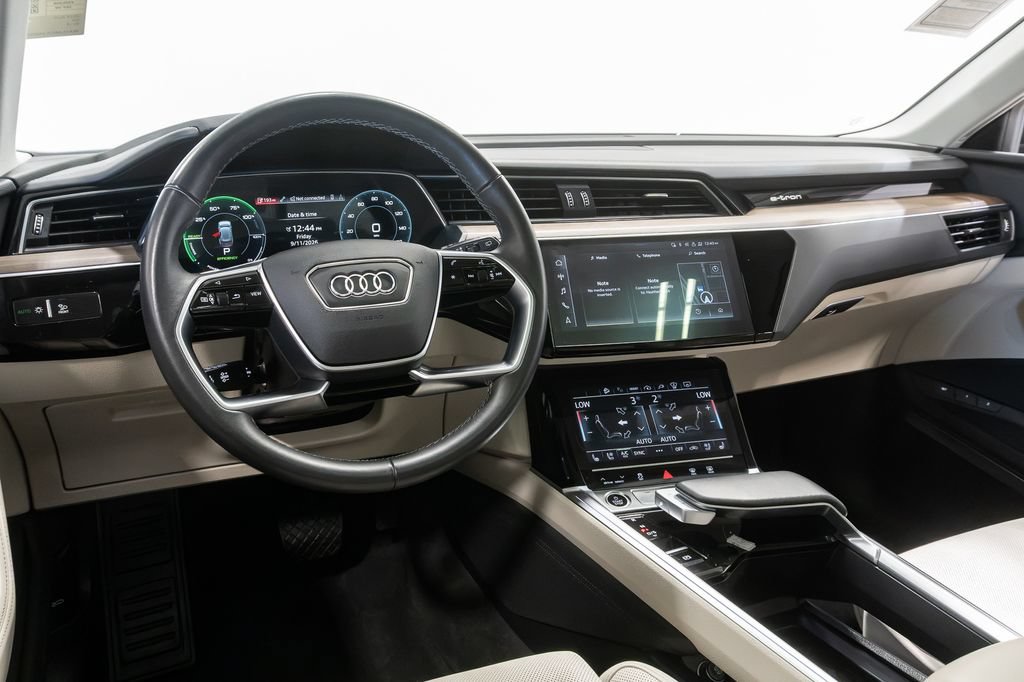 Used 2024 Audi Q8 e-tron Prestige w/ Prestige Package AWD/4WD image 5