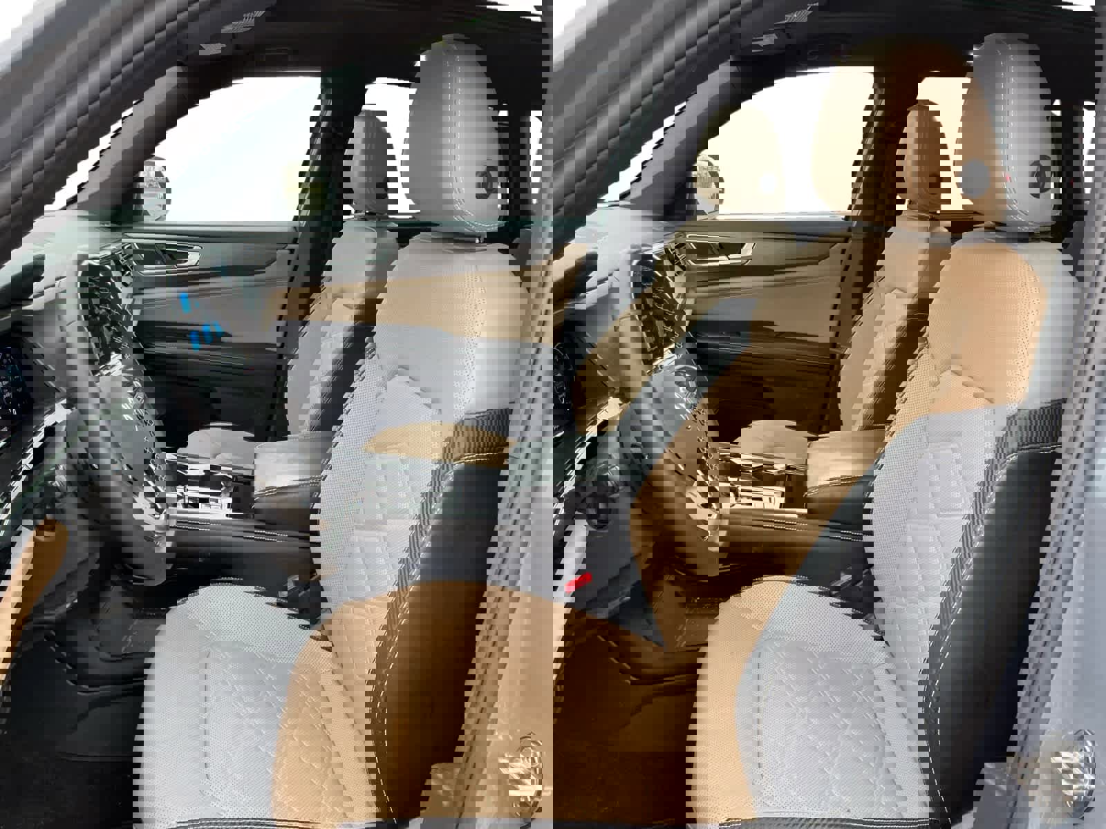 Used 2024 Volkswagen Atlas Cross Sport SE w/ Panoramic Sunroof Package image 9