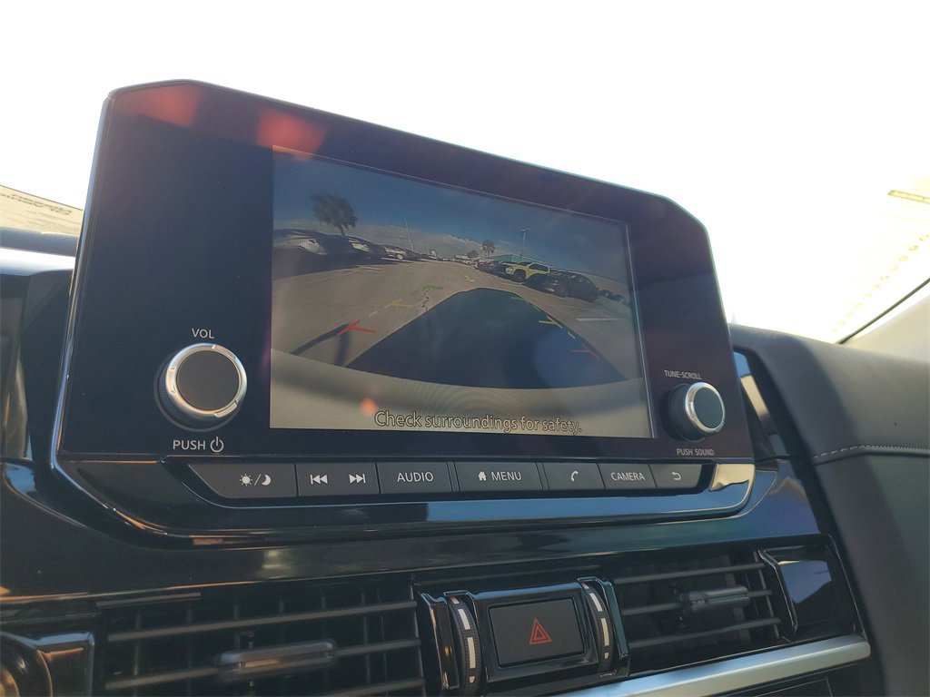 New 2025 Nissan Pathfinder SV image 11