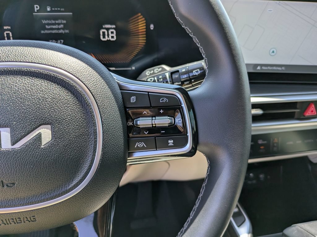 Certified 2025 Kia Sorento S AWD/4WD image 32