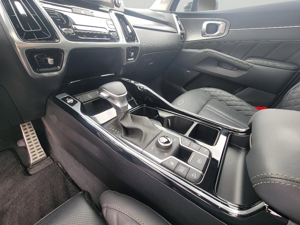 Used 2023 Kia Sorento SX AWD/4WD image 23