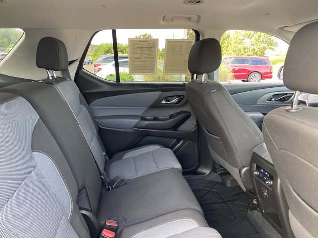 Used 2021 Chevrolet Traverse LT FWD image 21
