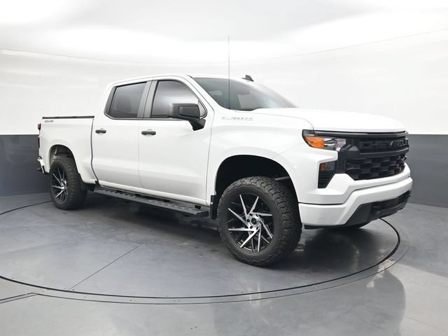 Used 2023 Chevrolet Silverado 1500 Custom AWD/4WD image 2