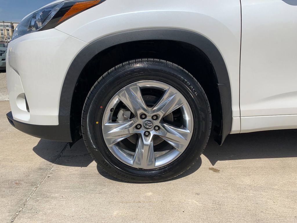 Used 2018 Toyota Highlander Limited image 36