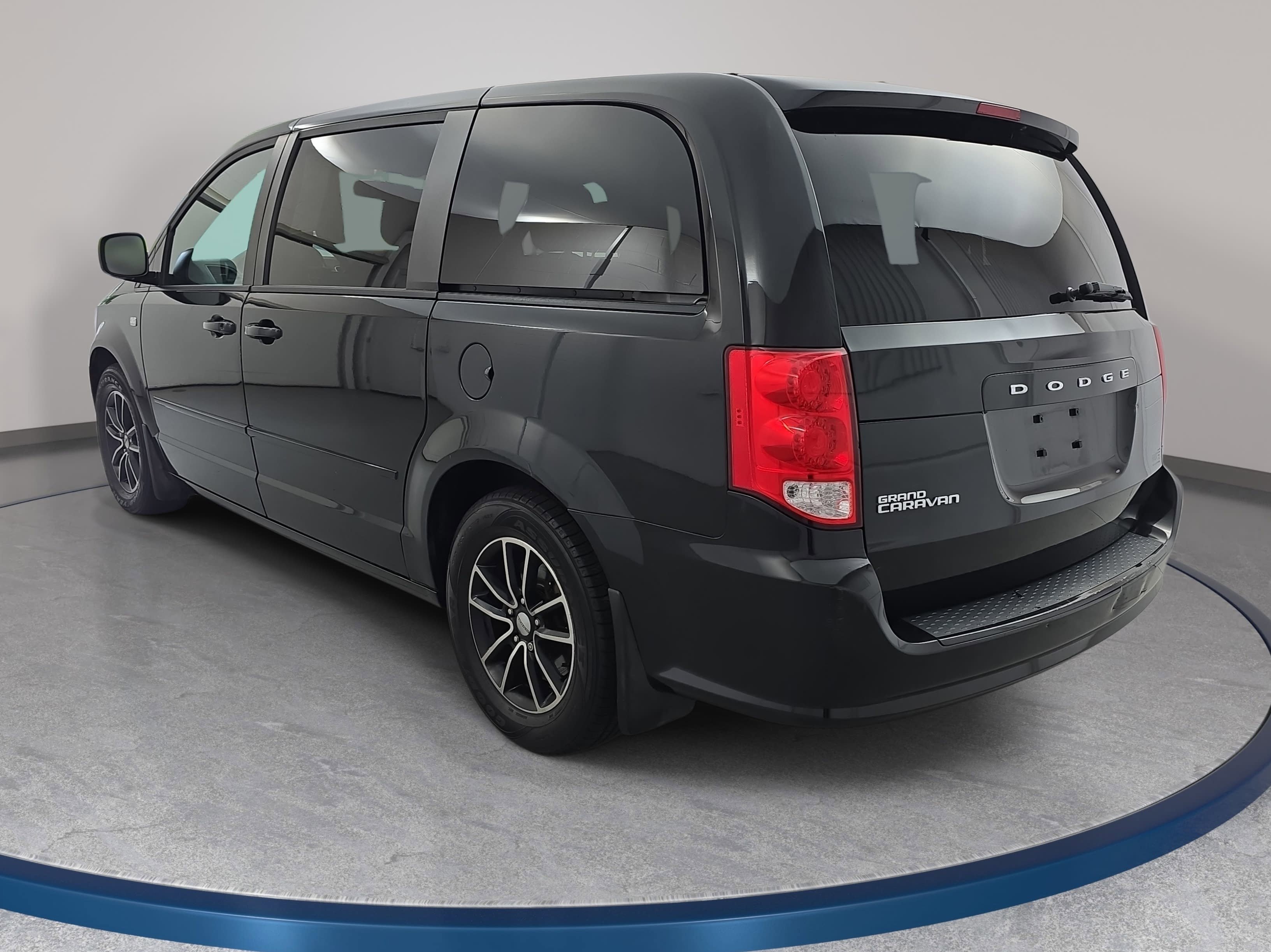 Used 2014 Dodge Grand Caravan SE FWD image 7